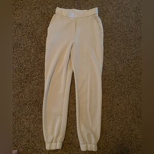 Lululemon softstream joggers